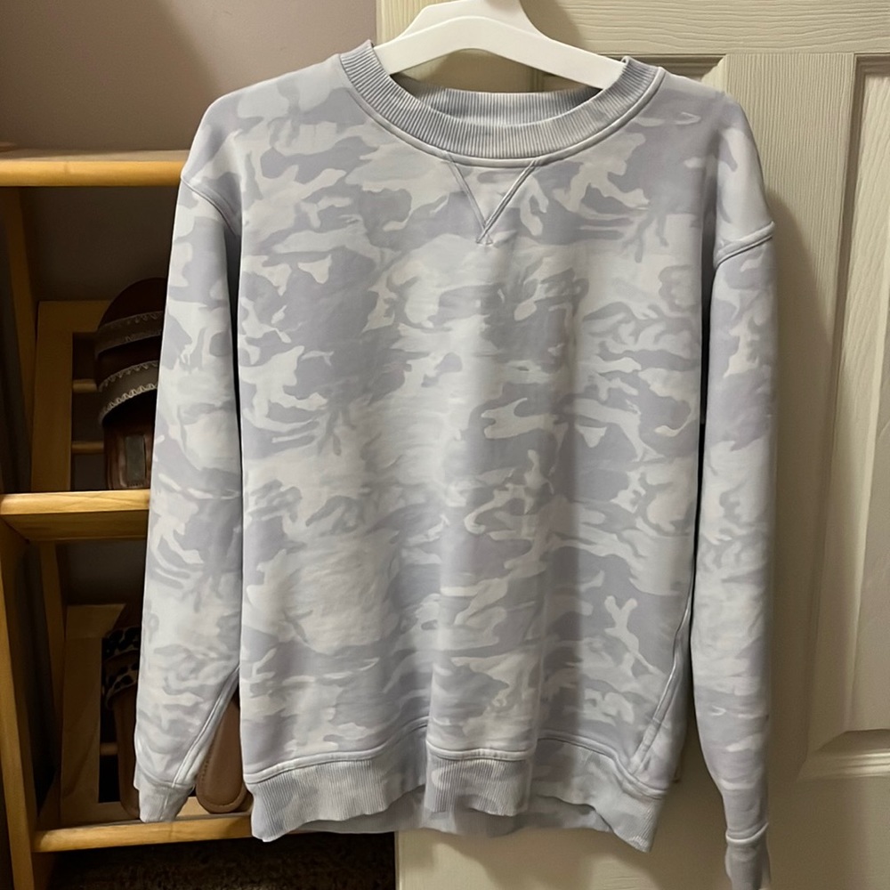 Lululemon perfectly oversized crew